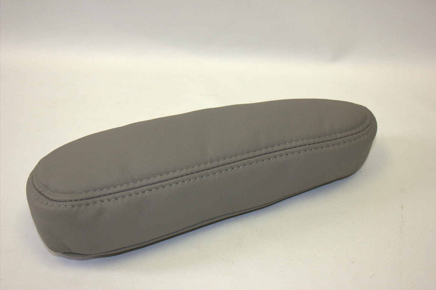 2003 2004 2005 2006 GMC Yukon Driver Bottom seat cover slip on Armrest gray