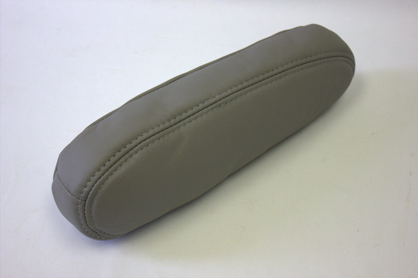 2003 2004 2005 2006 chevy Suburban Driver Bottom seat cover slip on Armrest gray