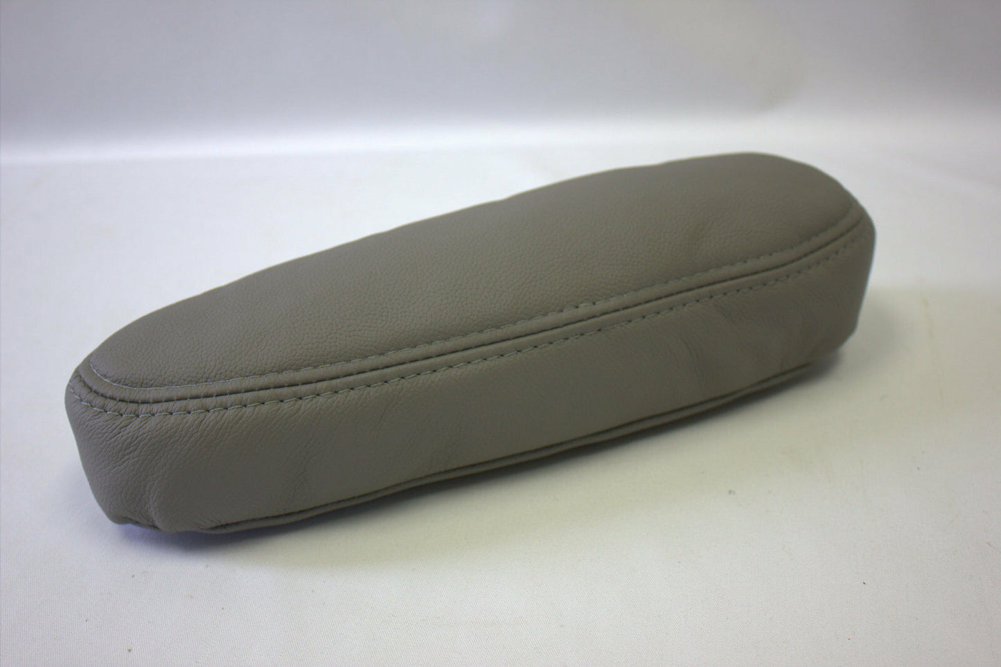 2003 2004 2005 2006 GMC Yukon Driver Bottom seat cover slip on Armrest gray