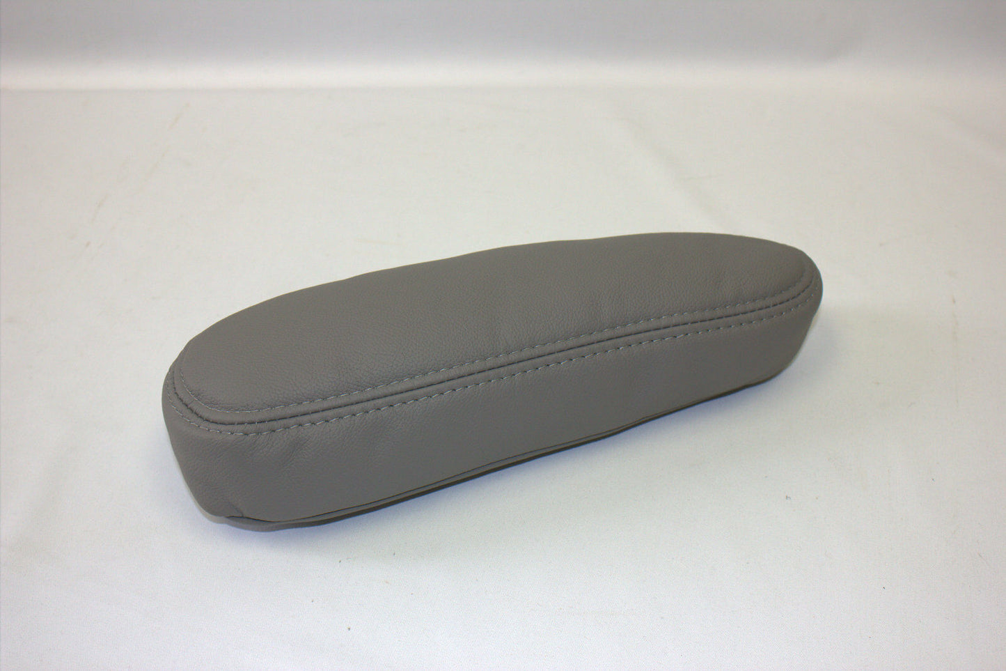 2003 2004 2005 2006 GMC Yukon Driver Bottom seat cover slip on Armrest gray