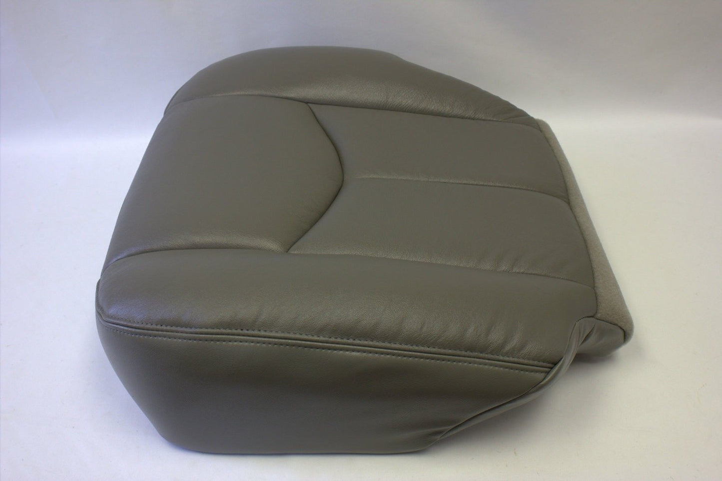 2003 to 06 Chevy Driver Bottom Leather Seat Cover Gray + Armrest + Foam Cushion