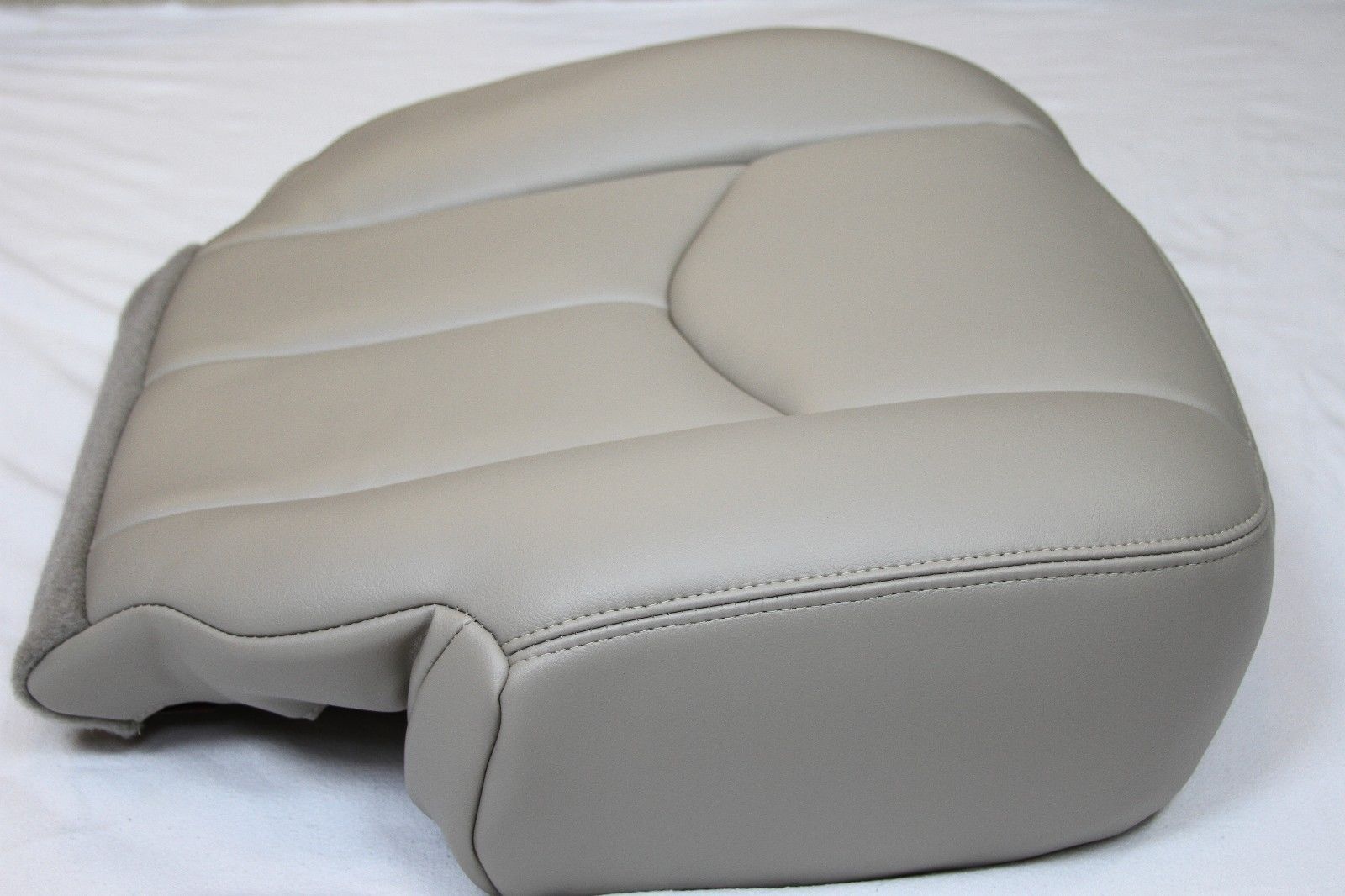 2004 2005 GMC Yukon XL SLT Driver Bottom Leather Replacemen Seat Cover Light Tan