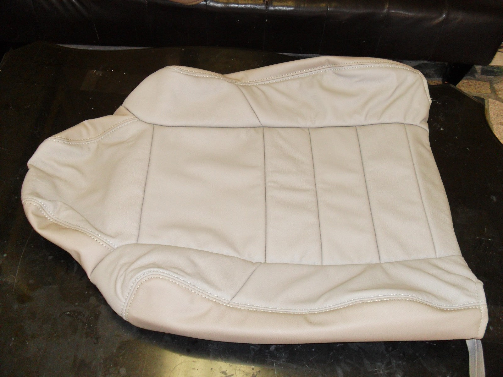 2002 - 07 Ford F250 F350 Lariat Right Front Top Lean Back Leather Seat Cover Tan