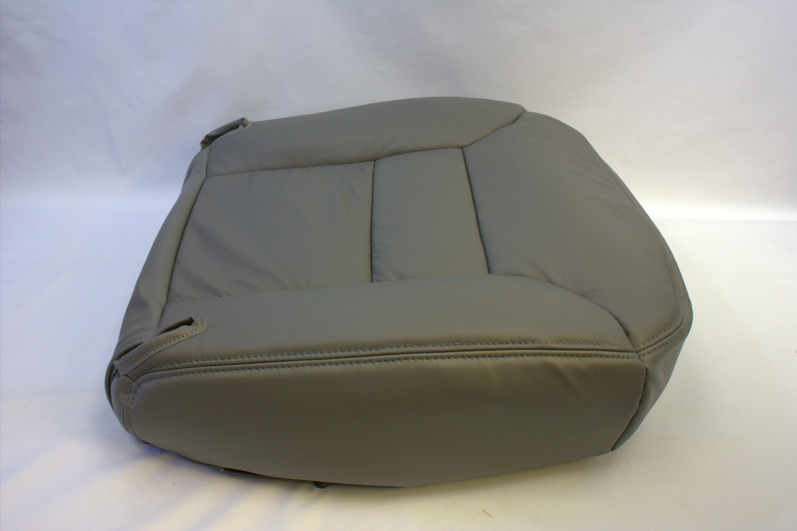 1995 1996 1997 98 Chevy Suburban Tahoe Leather Driver Bottom Seat Cover Gray