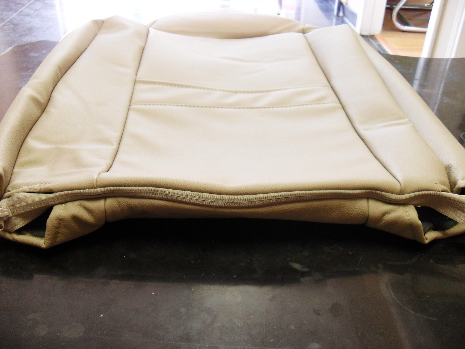 2002 - 07 Ford F250 F350 Lariat Right Front Top Lean Back Leather Seat Cover Tan