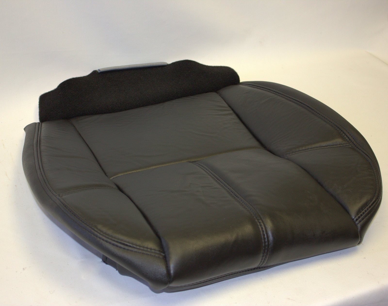 2007 2008 2009 GMC Yukon Denali 4WD Driver Side Bottom Leather Upholstery Black