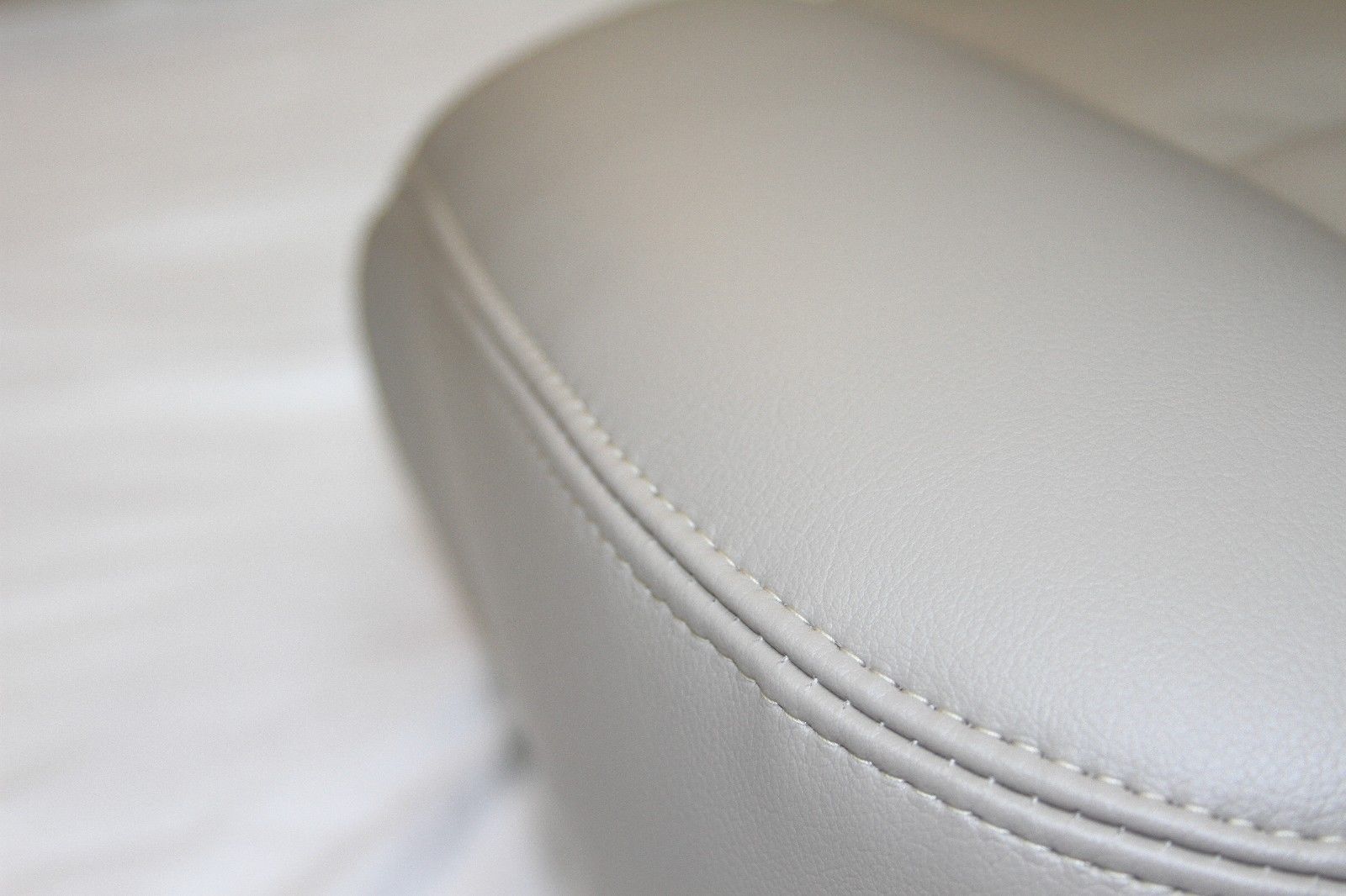 2004 2005 GMC Yukon XL SLT Driver Bottom Leather Replacemen Seat Cover Light Tan