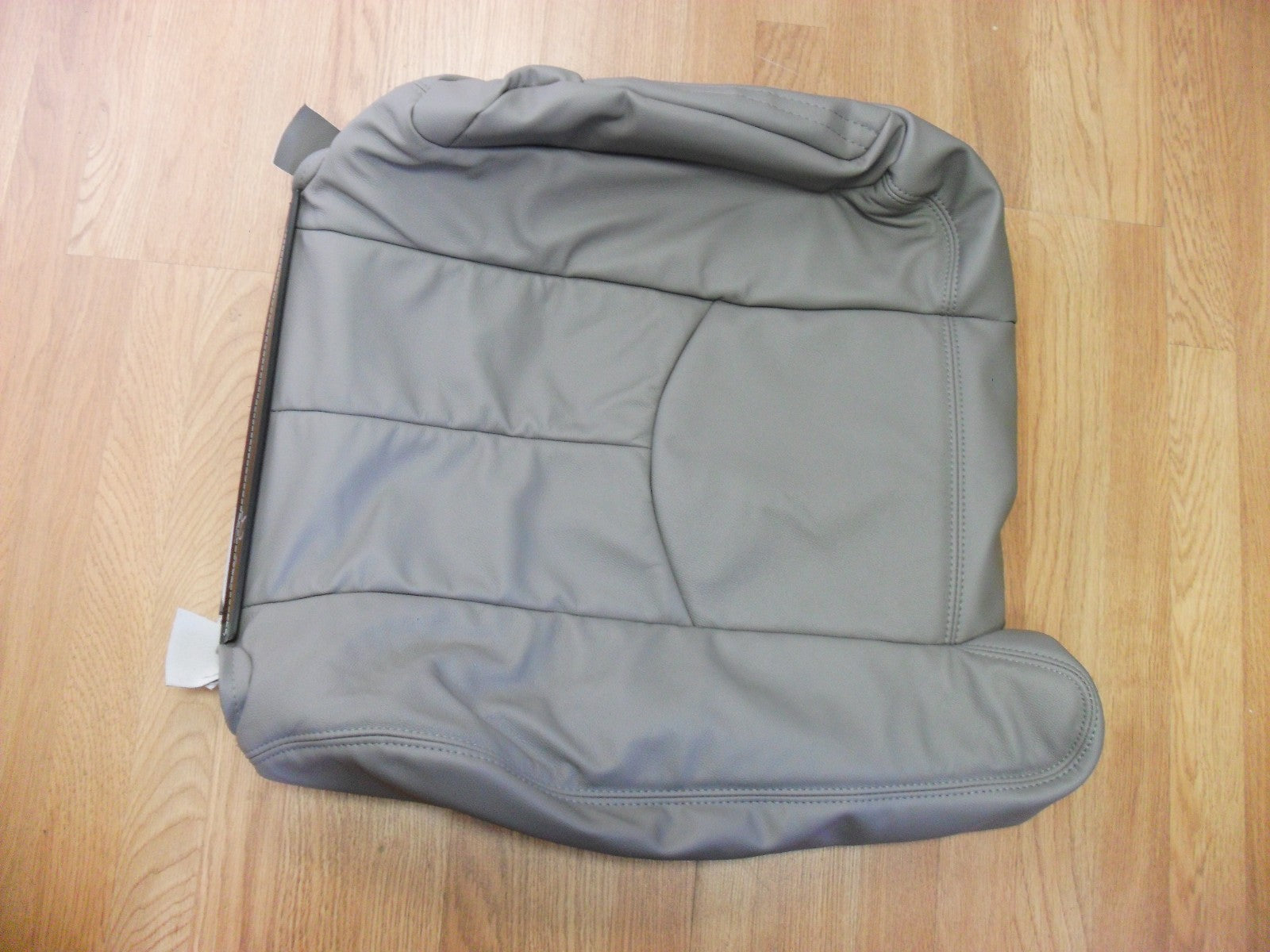 2003 to 2006 Chevy Tahoe Suburban Yukon Driver Lean Back Leather Seat Cover Gray