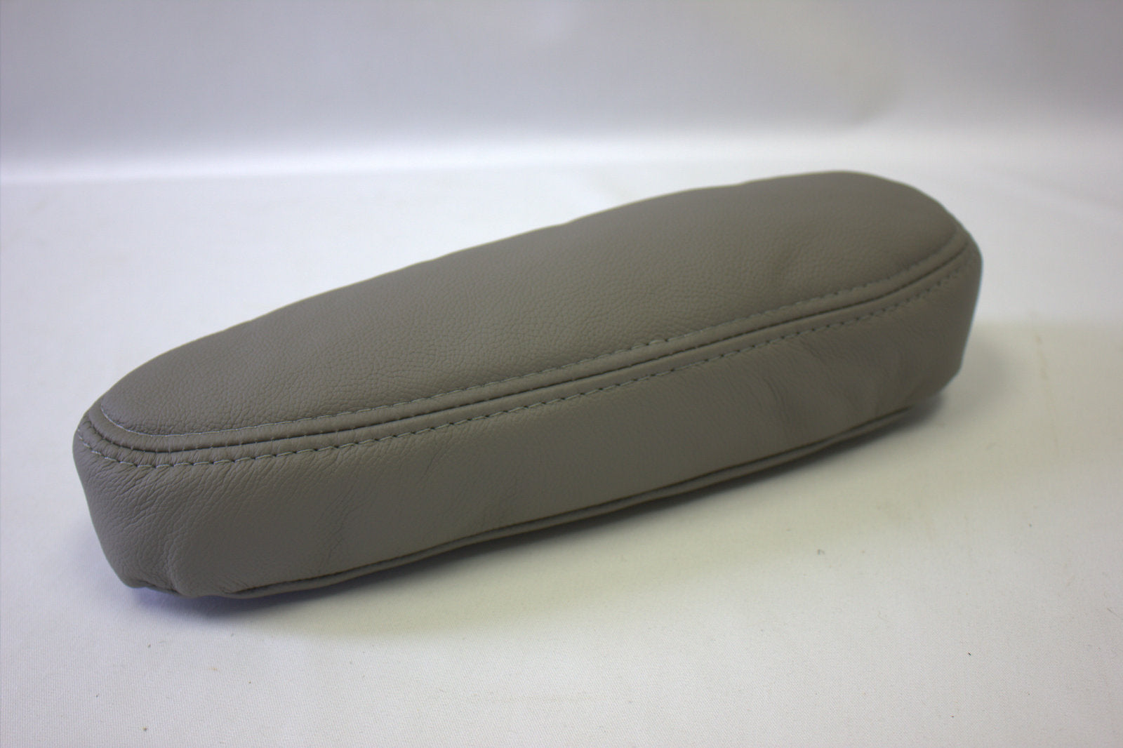 2003 2004 2005 2006 chevy Suburban Driver Bottom seat cover slip on Armrest gray